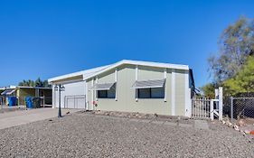 Bullhead City Home With Fire Pit - Walk To Co River!